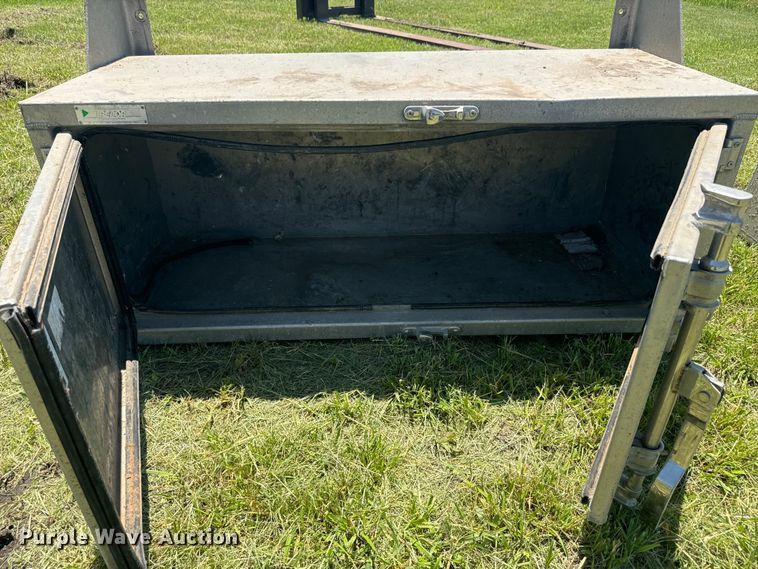 image for item EK1409 (2) toolboxes