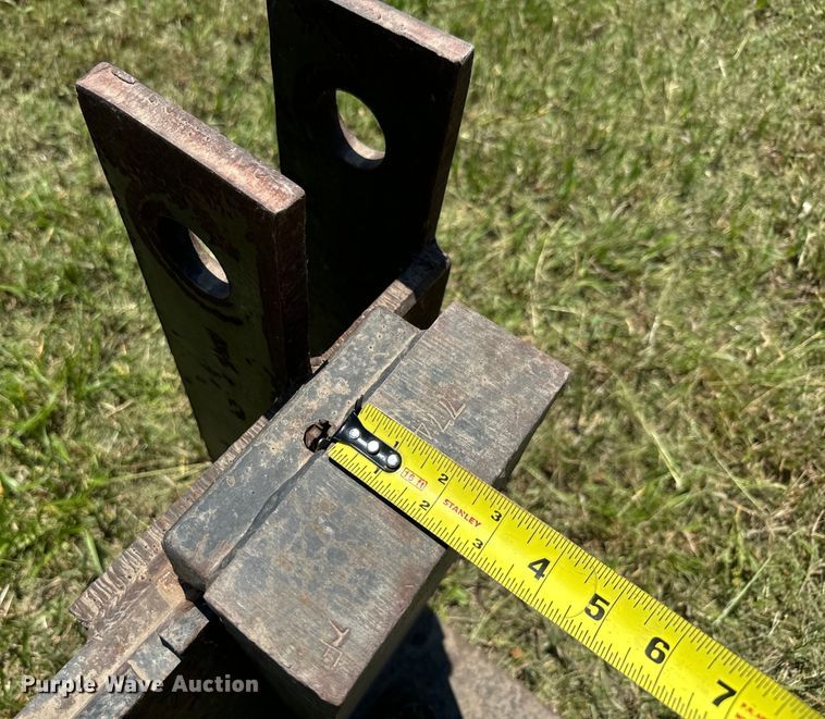 image for item EK1410 14' L forks