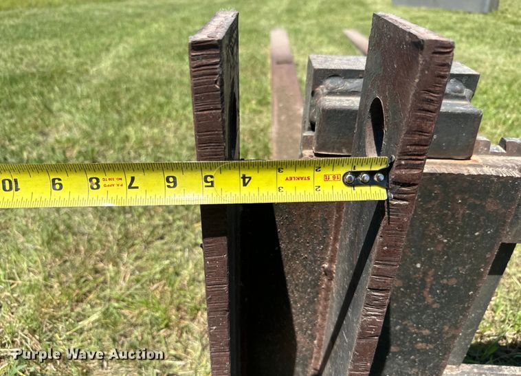 image for item EK1410 14' L forks