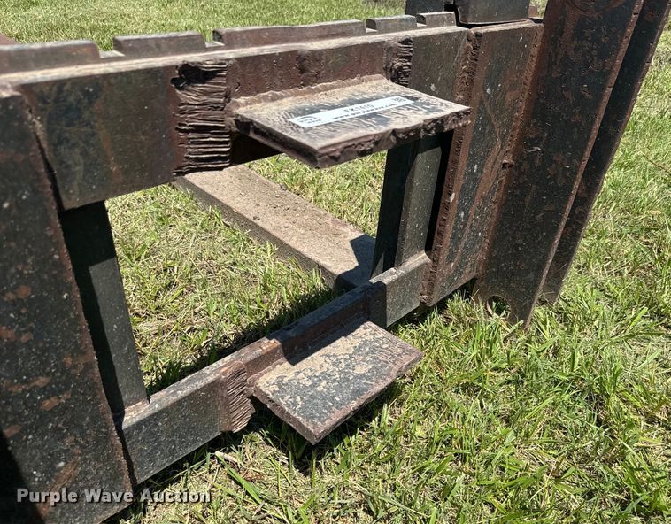 image for item EK1410 14' L forks