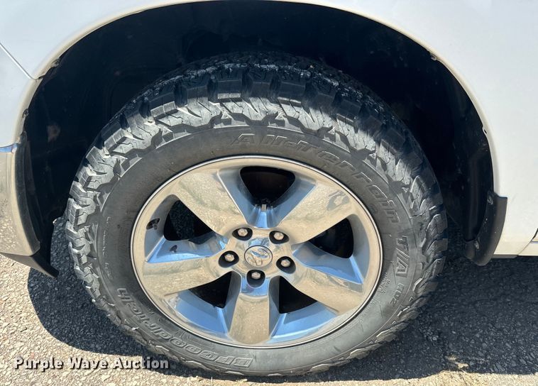 image for item EK1411 2014 Dodge Ram 1500 Crew Cab pickup truck