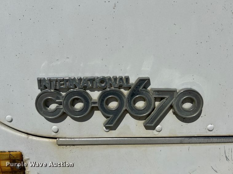 image for item EK4774 1982 International  CO-9670 semi truck