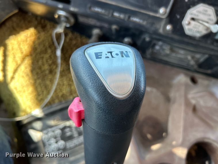 image for item EK4774 1982 International  CO-9670 semi truck