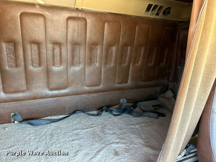 image for item EK4774 1982 International  CO-9670 semi truck