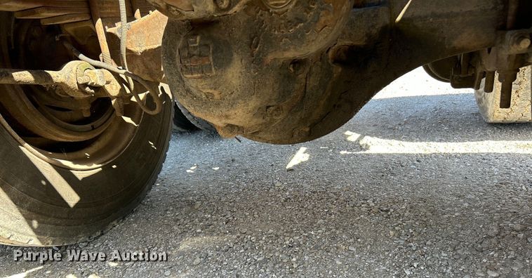 image for item EK4774 1982 International  CO-9670 semi truck