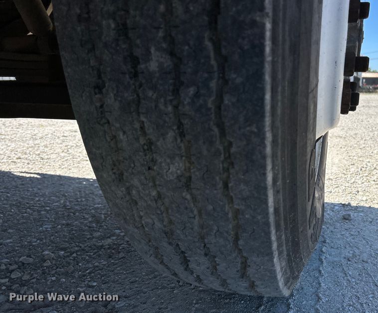 image for item EK4774 1982 International  CO-9670 semi truck