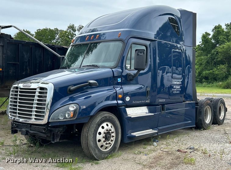 image for item EK4845 2015 Freightliner  Cascadia Evolution semi truck