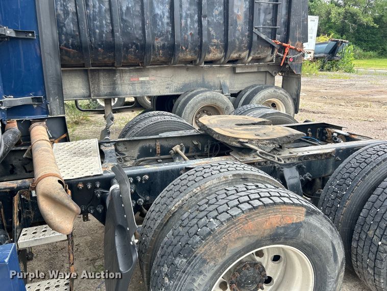 image for item EK4845 2015 Freightliner  Cascadia Evolution semi truck