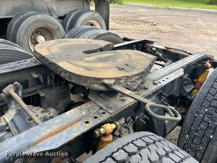 image for item EK4845 2015 Freightliner  Cascadia Evolution semi truck