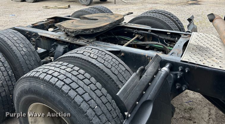 image for item EK4845 2015 Freightliner  Cascadia Evolution semi truck