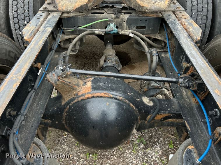 image for item EK4845 2015 Freightliner  Cascadia Evolution semi truck