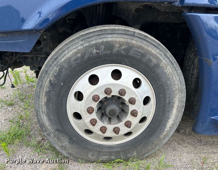 image for item EK4845 2015 Freightliner  Cascadia Evolution semi truck