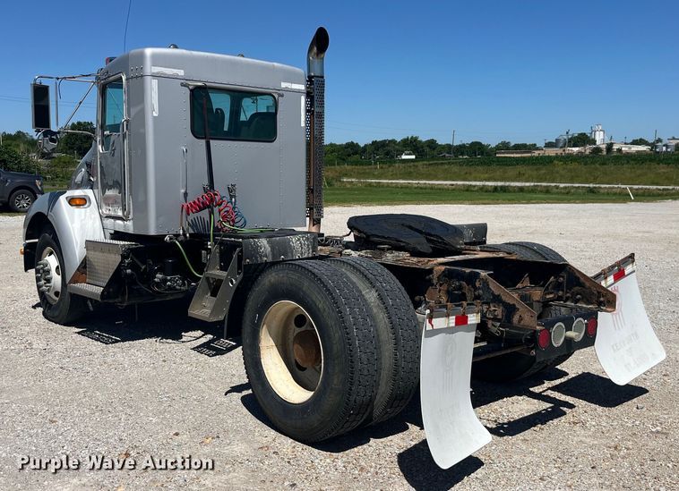 image for item EK8639 2008 Kenworth T300 semi truck