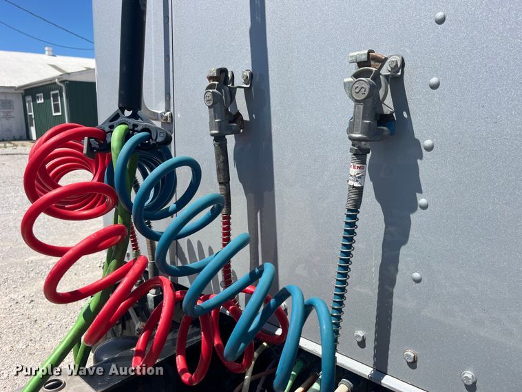 image for item EK8639 2008 Kenworth T300 semi truck