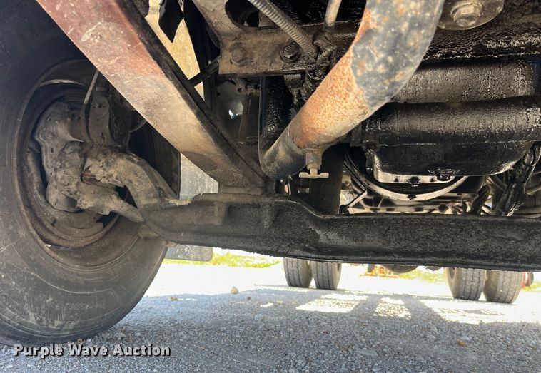 image for item EK8639 2008 Kenworth T300 semi truck