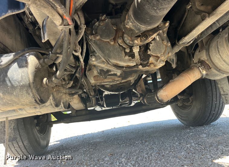 image for item EK8639 2008 Kenworth T300 semi truck