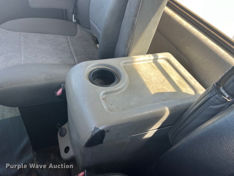 image for item EK8639 2008 Kenworth T300 semi truck