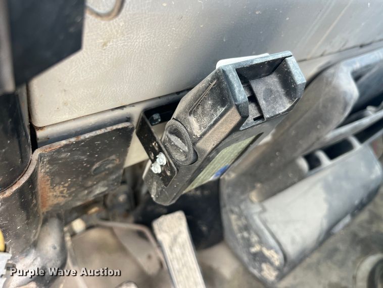 image for item EK8655 1995 Freightliner  FL70 flatbed truck