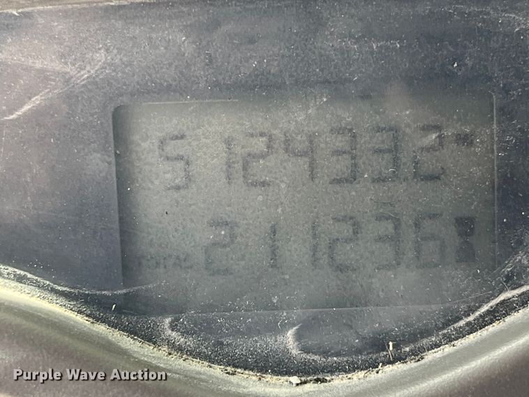 image for item EK8657 2007 Mack CXN613 semi truck