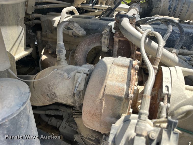 image for item EK8657 2007 Mack CXN613 semi truck