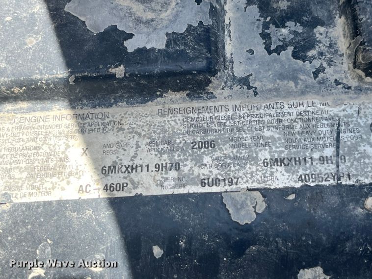 image for item EK8657 2007 Mack CXN613 semi truck