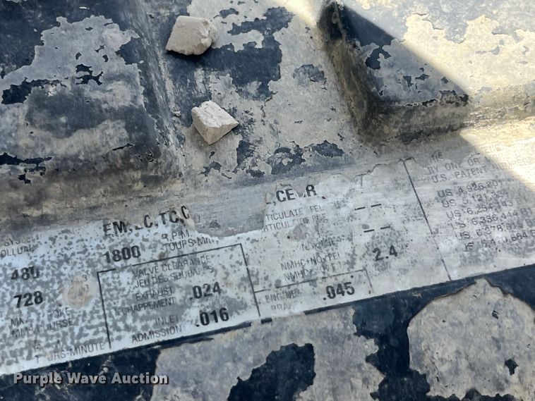 image for item EK8657 2007 Mack CXN613 semi truck