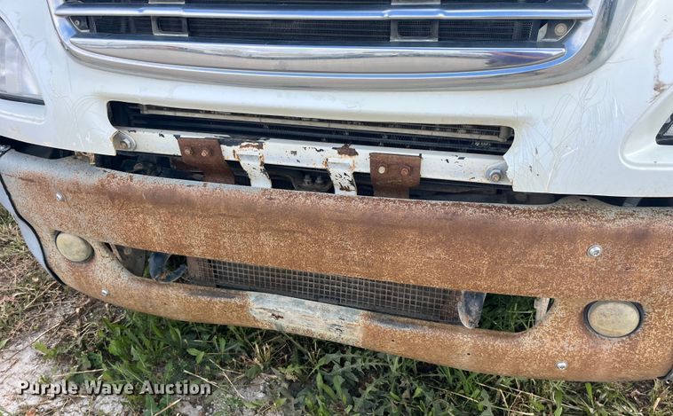 image for item EK8664 2003 Freightliner  Columbia semi truck