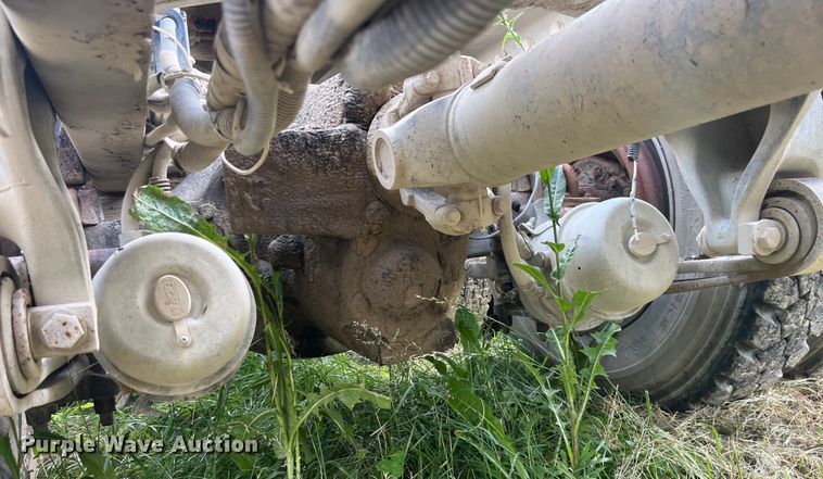 image for item EK8664 2003 Freightliner  Columbia semi truck