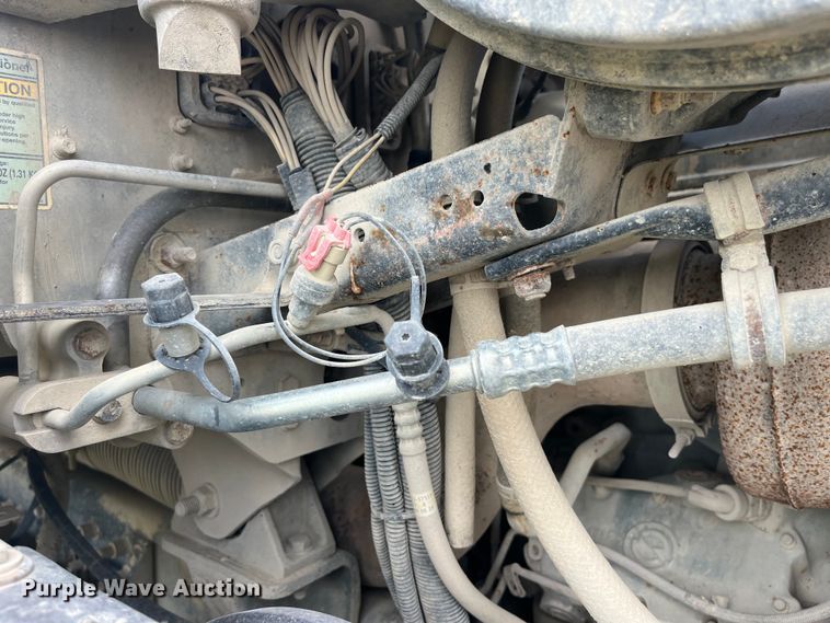 image for item EK8664 2003 Freightliner  Columbia semi truck