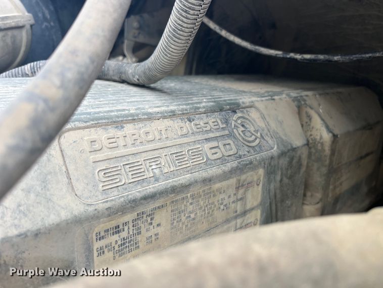 image for item EK8664 2003 Freightliner  Columbia semi truck