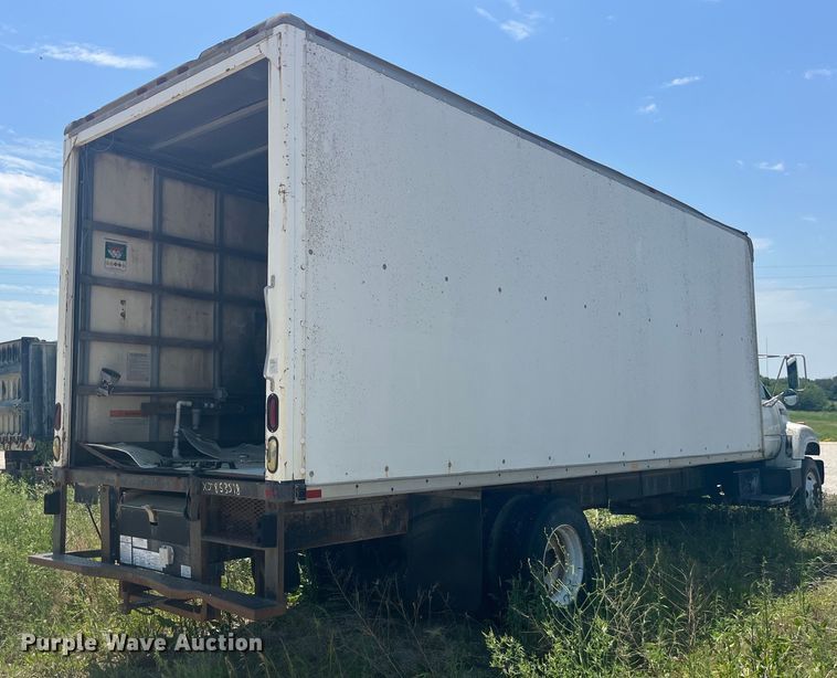 image for item EK8665 1999 GMC C6500 box truck