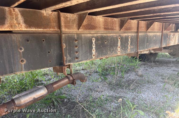 image for item EK8665 1999 GMC C6500 box truck