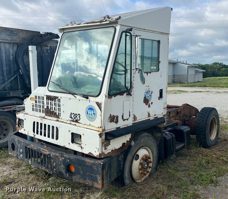 image for item EK8666 2011 Cargotec 4X2 yard truck