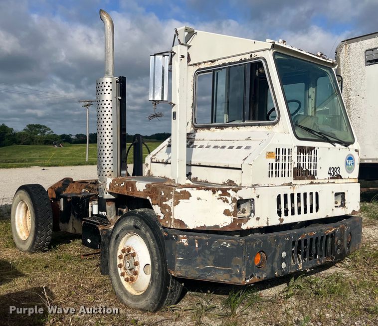 image for item EK8666 2011 Cargotec 4X2 yard truck