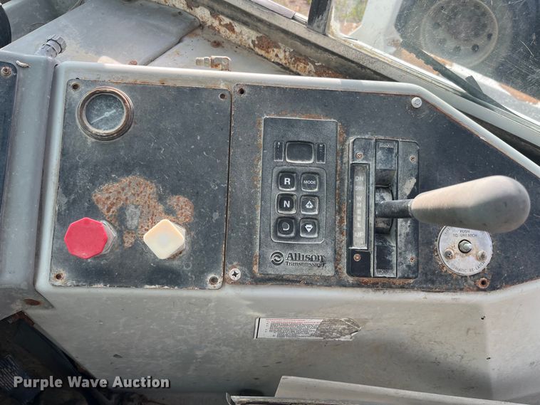 image for item EK8666 2011 Cargotec 4X2 yard truck