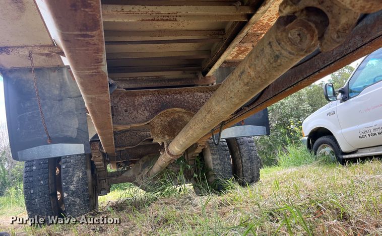 image for item EK8695 1999 GMC C6500 applicator truck