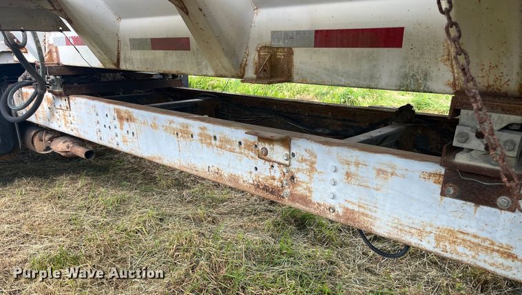 image for item EK8695 1999 GMC C6500 applicator truck