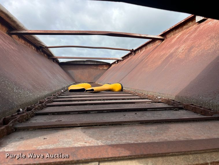 image for item EK8695 1999 GMC C6500 applicator truck