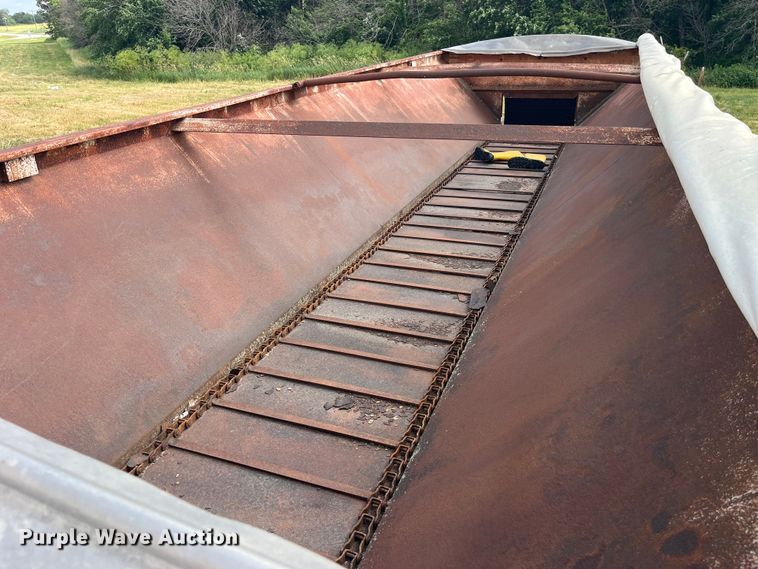 image for item EK8695 1999 GMC C6500 applicator truck