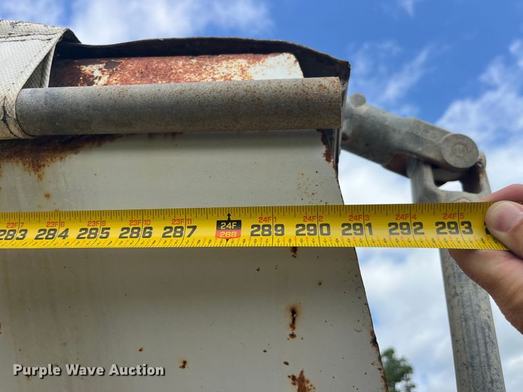 image for item EK8695 1999 GMC C6500 applicator truck