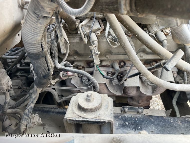 image for item EK8695 1999 GMC C6500 applicator truck