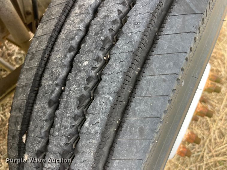 image for item EK8695 1999 GMC C6500 applicator truck