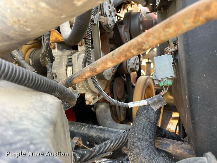 image for item LE9020 2003 Chevrolet  C7500 truck cab and chassis