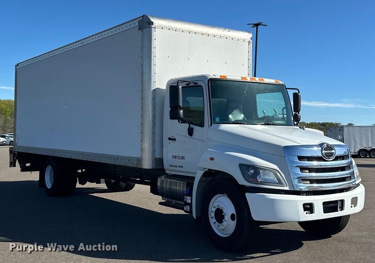 image for item LR9324 2018 Hino 268A box truck