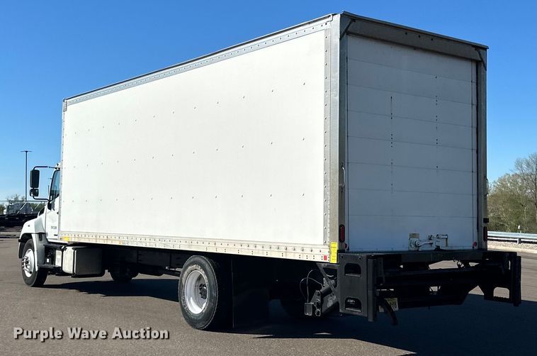 image for item LR9324 2018 Hino 268A box truck