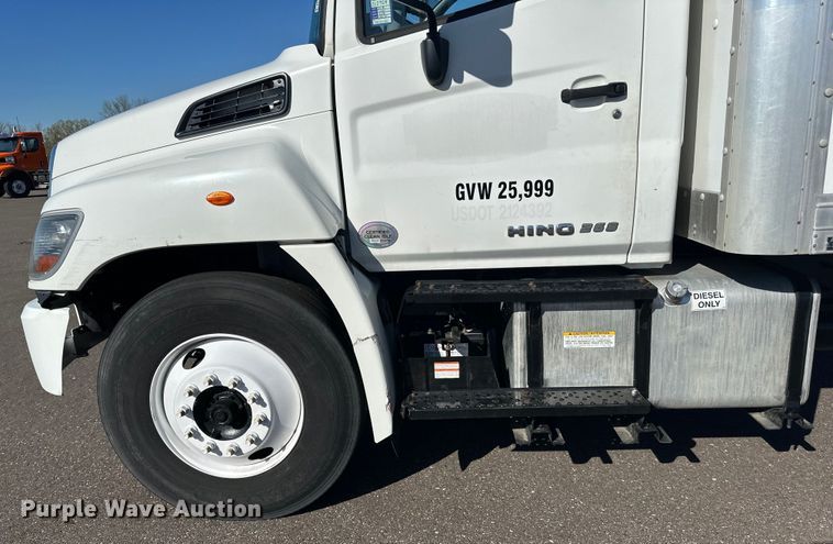 image for item LR9324 2018 Hino 268A box truck