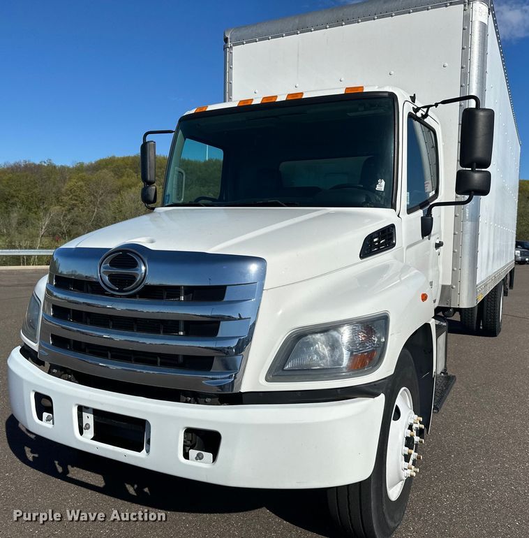 image for item LR9324 2018 Hino 268A box truck