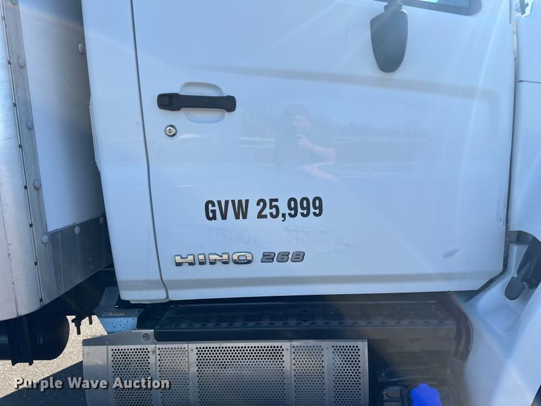 image for item LR9324 2018 Hino 268A box truck