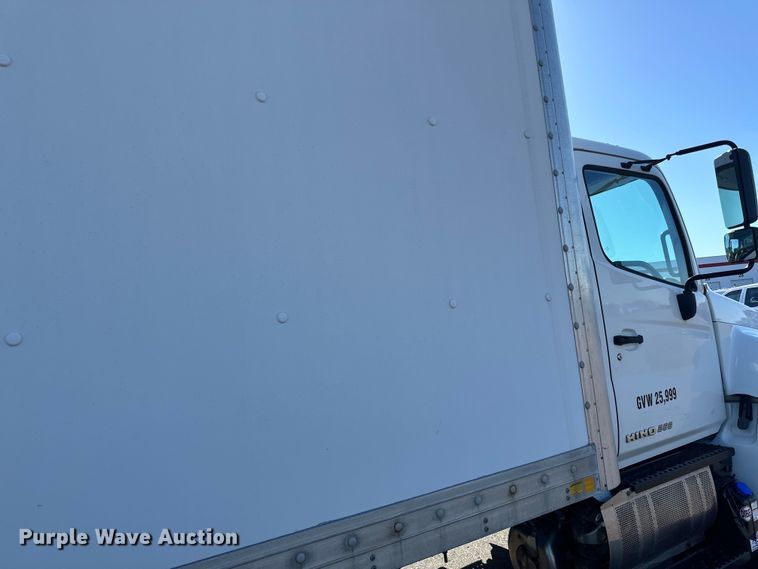 image for item LR9324 2018 Hino 268A box truck
