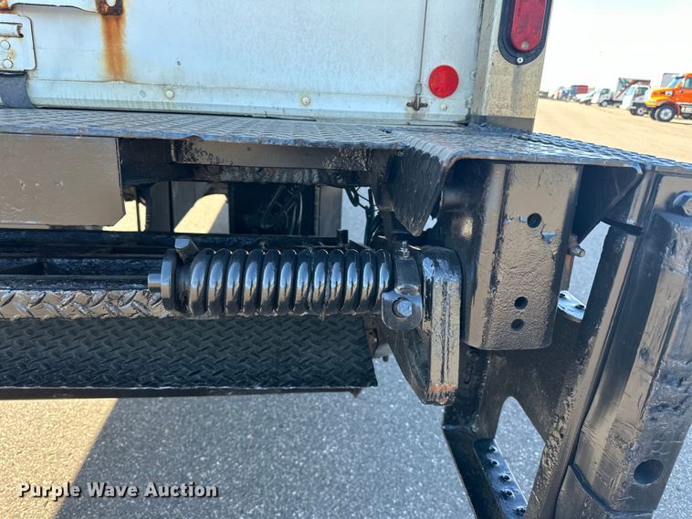 image for item LR9324 2018 Hino 268A box truck